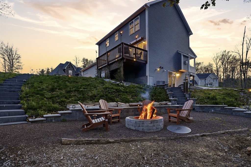 131 Damon Rd