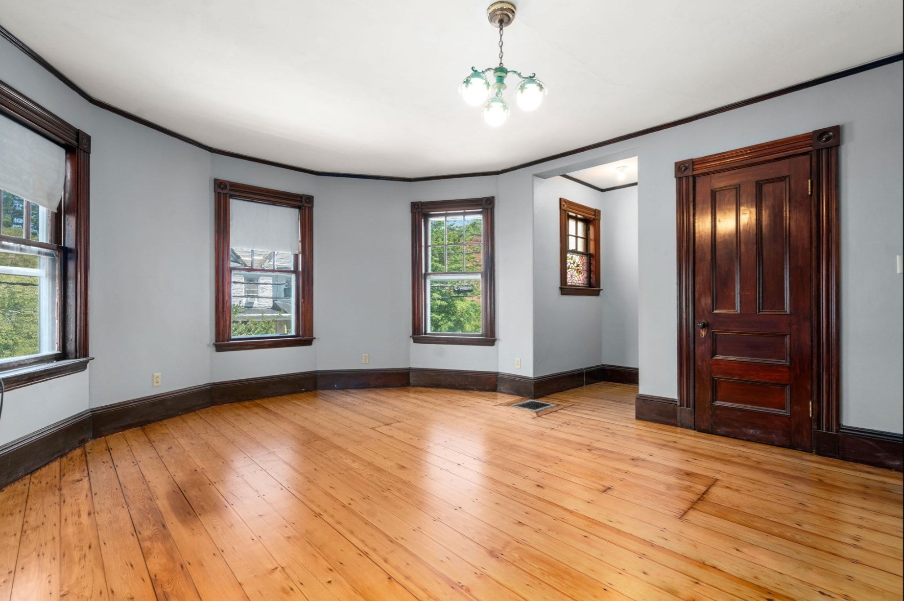 Photo of 48 Auburn Street, Brookline, MA