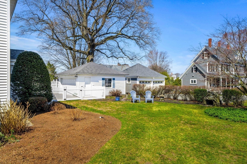 36 Richardson Avenue