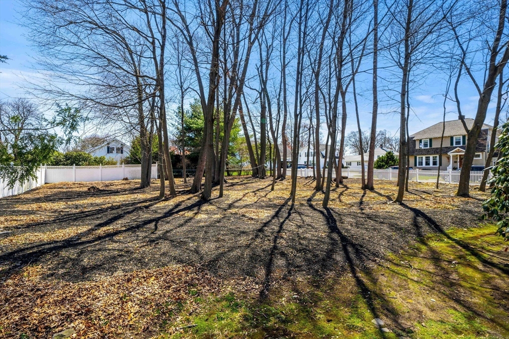 36 Richardson Avenue