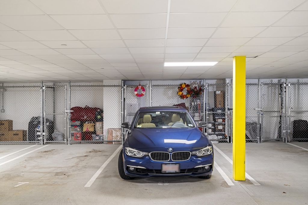 Westwood, Massachusetts 02090, United States, 2 Bedrooms Bedrooms, ,2 BathroomsBathrooms,Residential,Active,210135