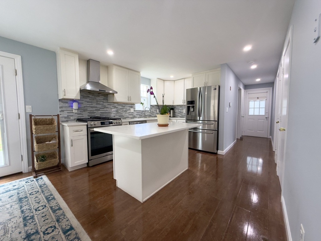 184 Whitehall Way, Barnstable, MA Photo #2