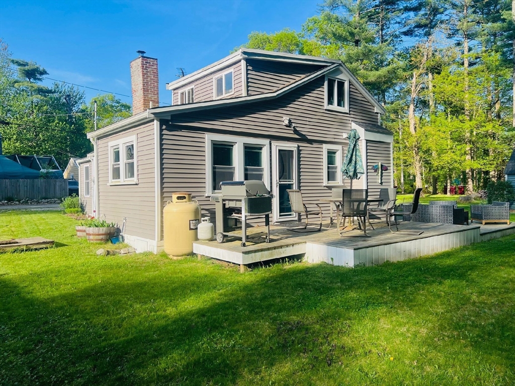 2 Sherwood Forest Ave