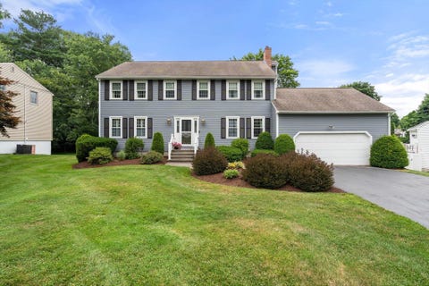 Photo of 10 Gannon Ter, Framingham, MA 01702 (MLS # 73547099)