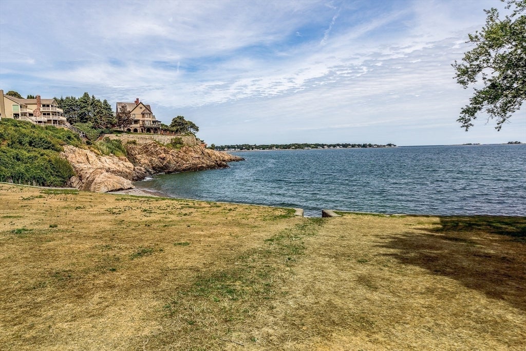 Photo of 8 Jackson Road, Marblehead, MA