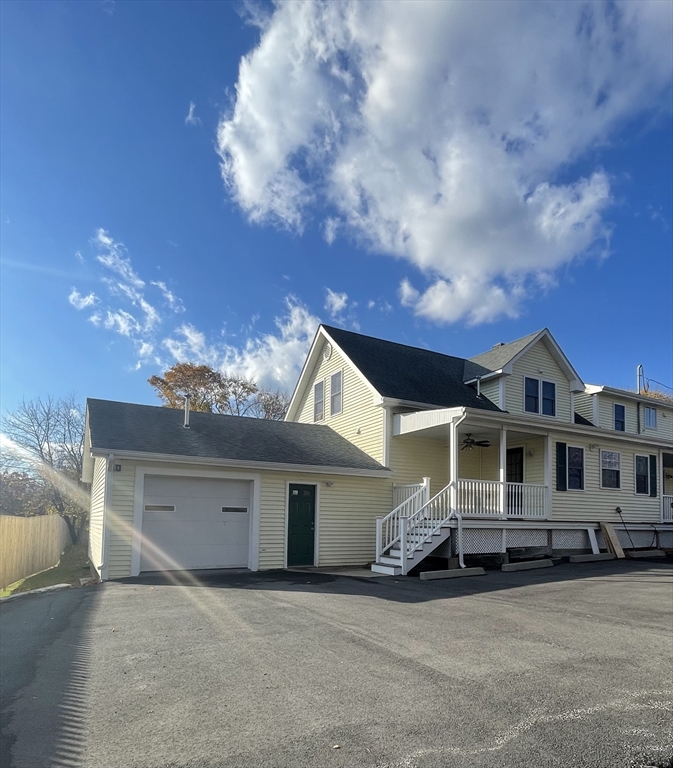 Click for 515 Winthrop St #1, Rehoboth, MA slideshow