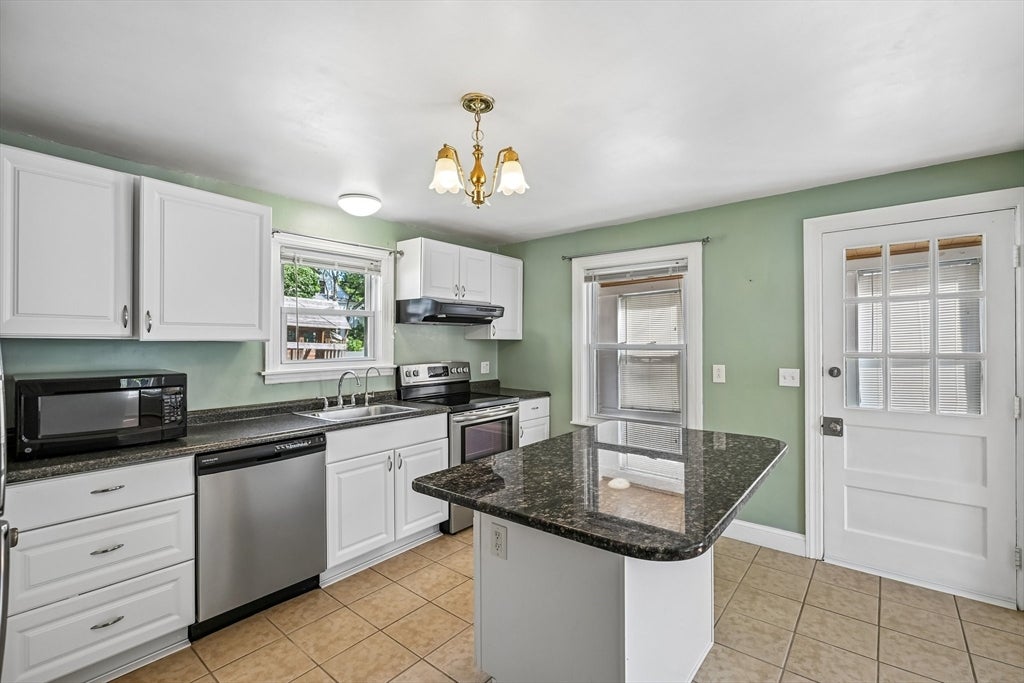 19 Walworth Street, Worcester, MA Photo #14
