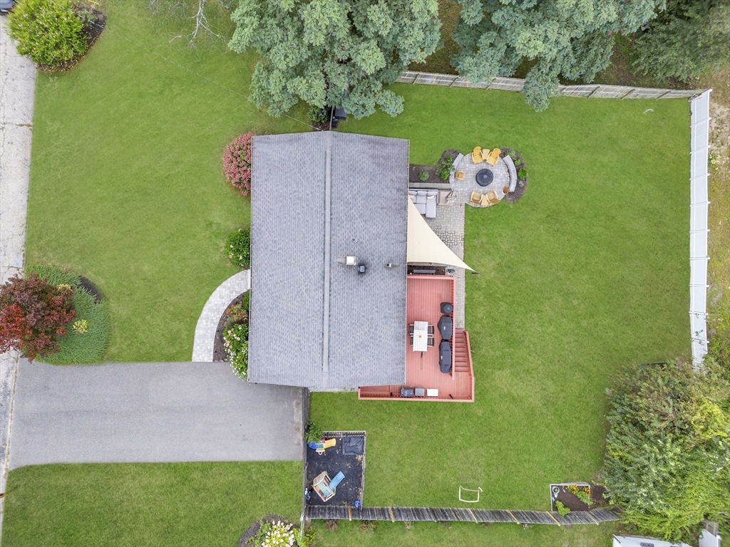 12 Arrowhead Rd