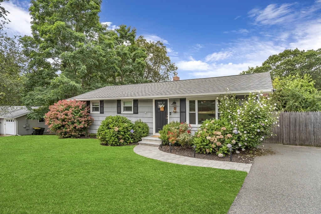 12 Arrowhead Rd