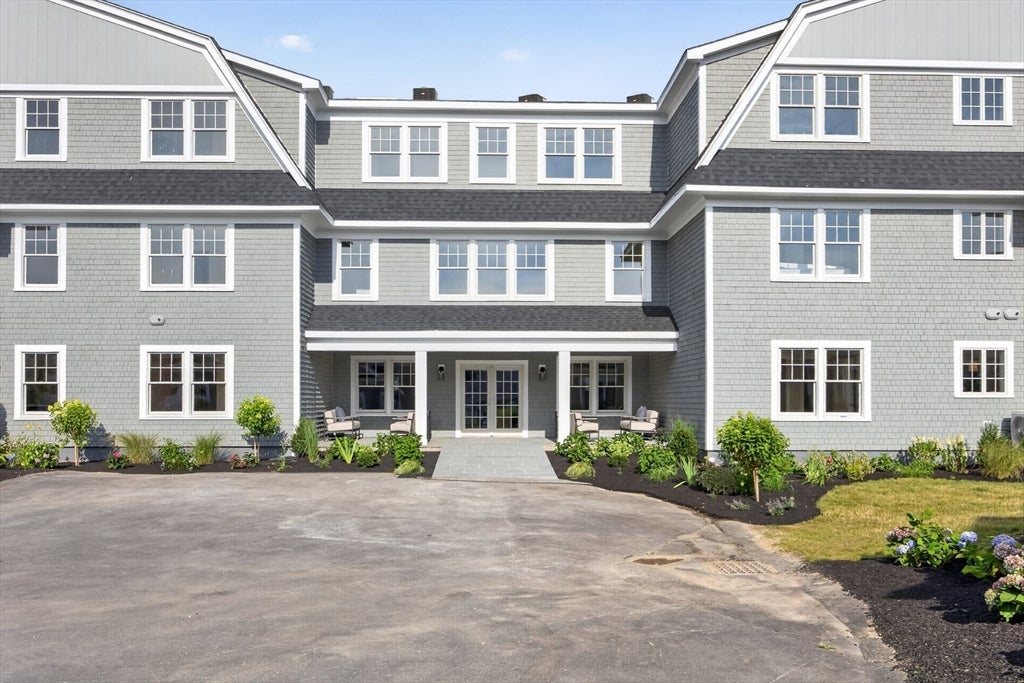 533 Woods Hole Rd #E104, Falmouth, MA Photo #2
