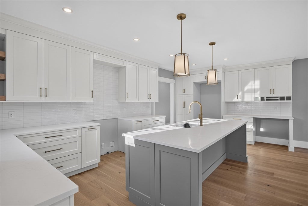 533 Woods Hole Rd #E104, Falmouth, MA Photo #5