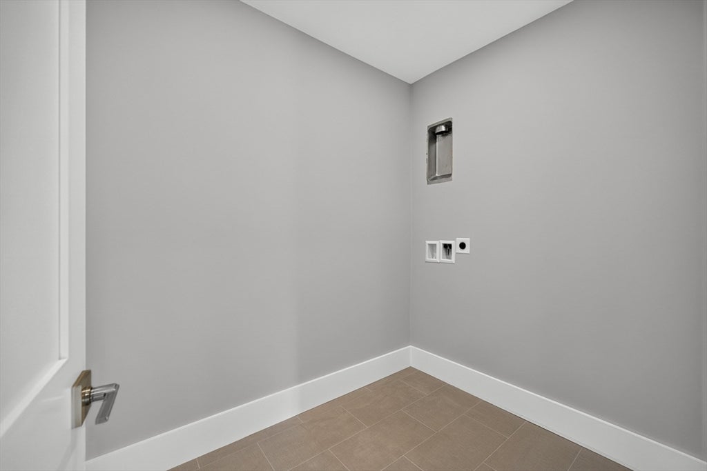 533 Woods Hole Rd #E104, Falmouth, MA Photo #26
