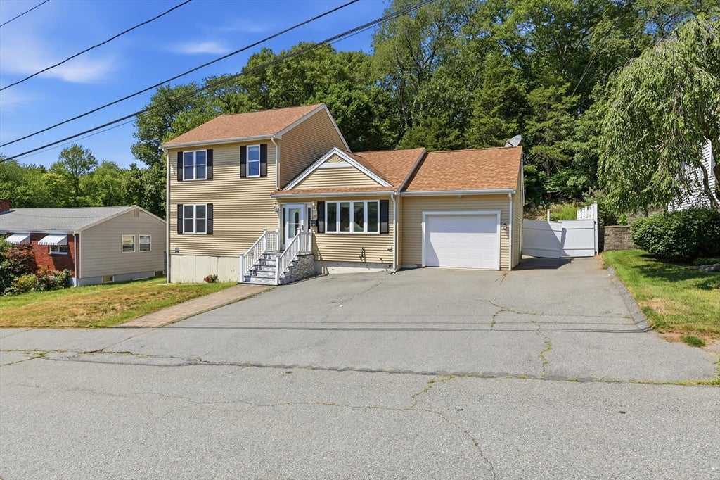 39 Sunflower Rd, Holbrook, MA, 39 Sunflower Rd, Holbrook, MA Photo #2