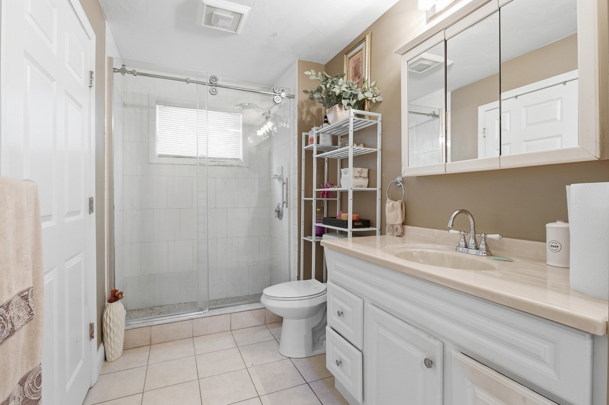 39 Sunflower Rd, Holbrook, MA, 39 Sunflower Rd, Holbrook, MA Photo #13