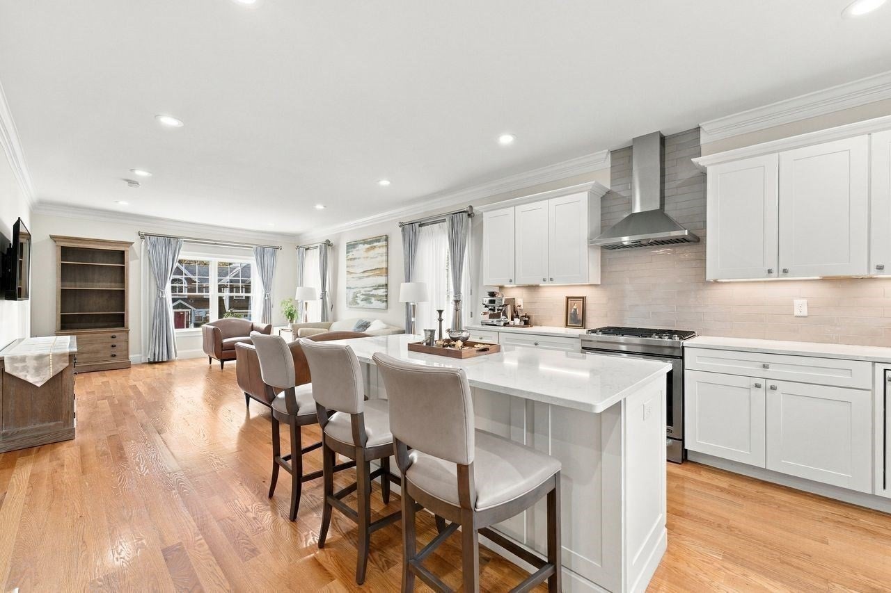 44 Bernard St, Newton, MA, 44 Bernard St, Newton, MA Photo #11