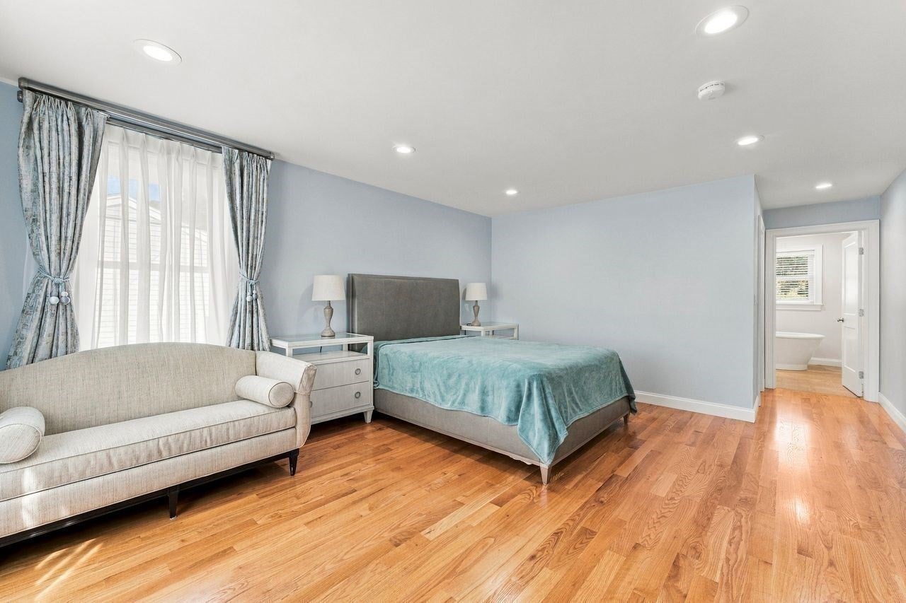 44 Bernard St, Newton, MA, 44 Bernard St, Newton, MA Photo #17