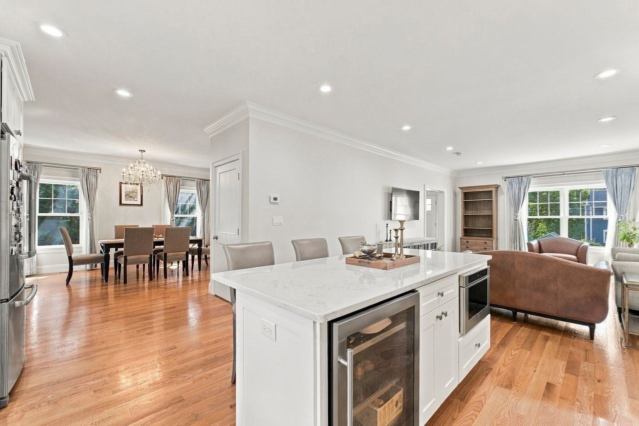 44 Bernard St, Newton, MA, 44 Bernard St, Newton, MA Photo #10