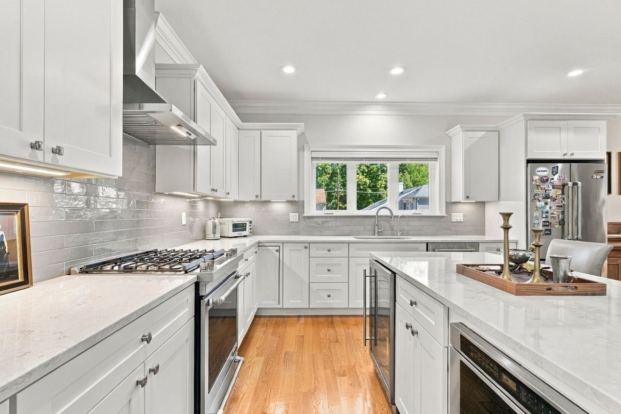 44 Bernard St, Newton, MA, 44 Bernard St, Newton, MA Photo #12