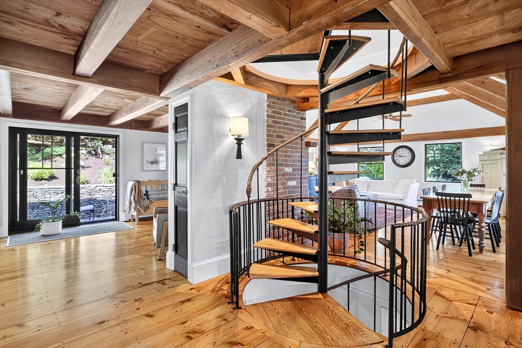 19 Ridgewood Rd