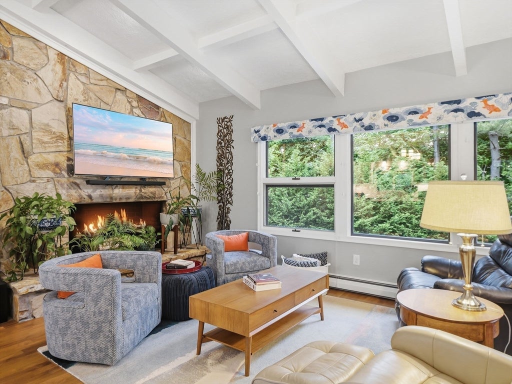 146 Burroughs Rd