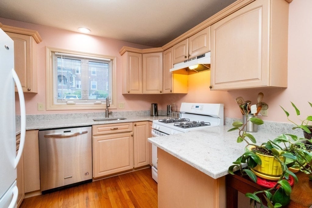 43 Ocean Ave #43, Lynn, MA, 43 Ocean Ave #43, Lynn, MA Photo #8