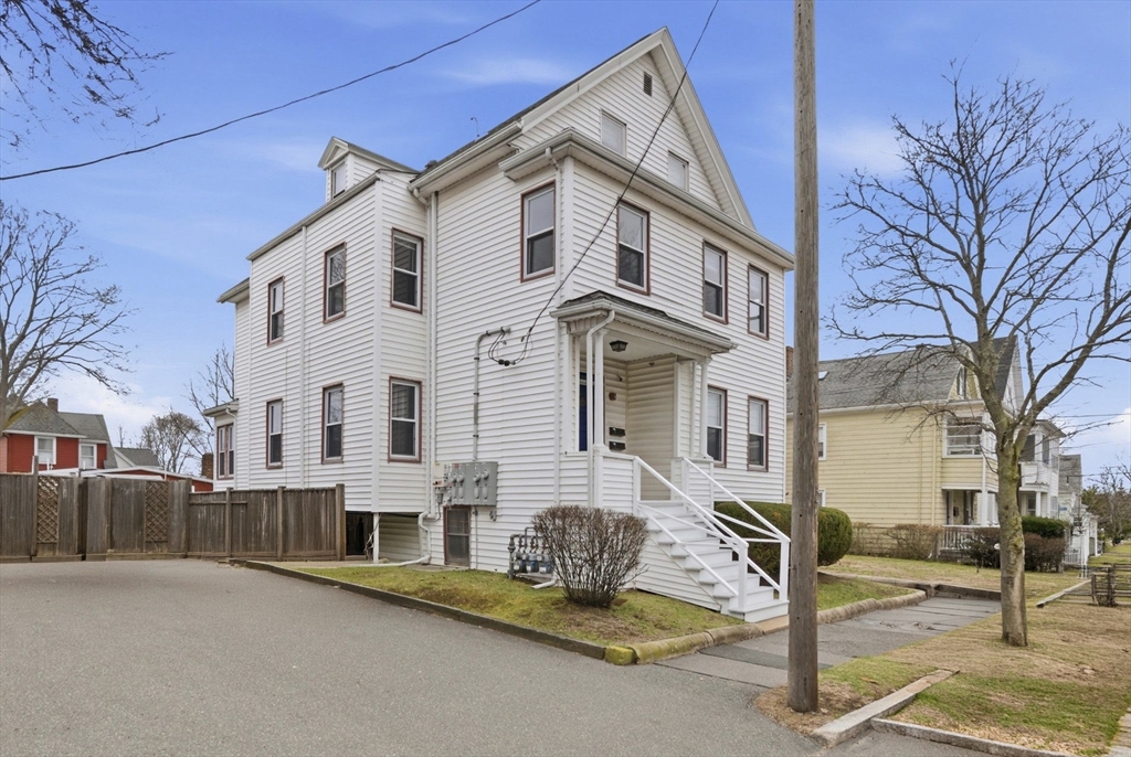 55 Pine St 2
