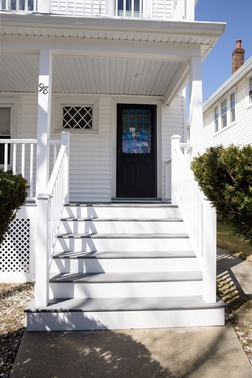 98 Harlow St