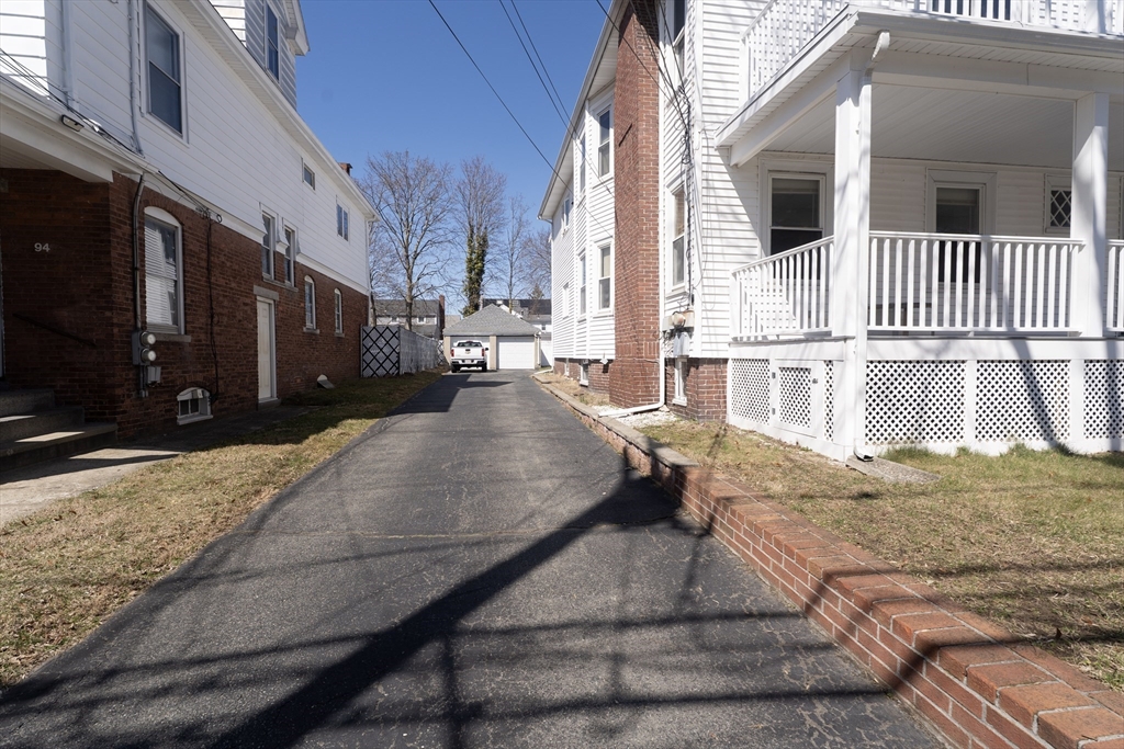 98 Harlow St