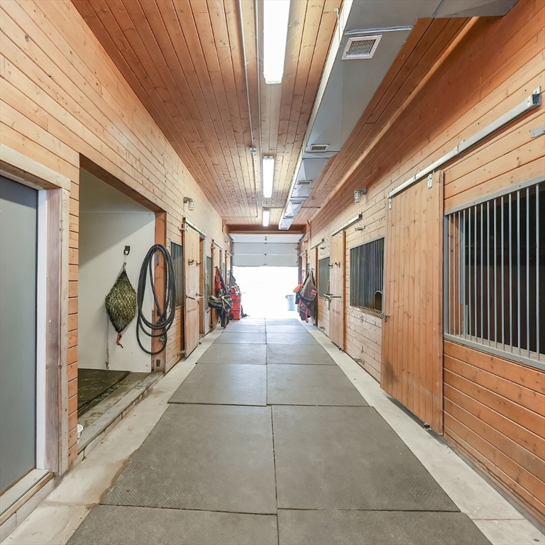 Norfolk, Massachusetts 02056, United States, 4 Bedrooms Bedrooms, ,3 BathroomsBathrooms,Residential,Active,231722