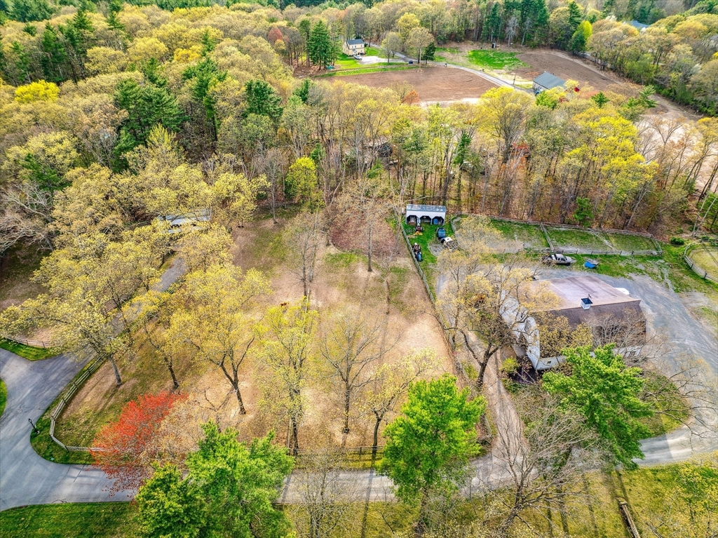 Norfolk, Massachusetts 02056, United States, 4 Bedrooms Bedrooms, ,3 BathroomsBathrooms,Residential,Active,231722