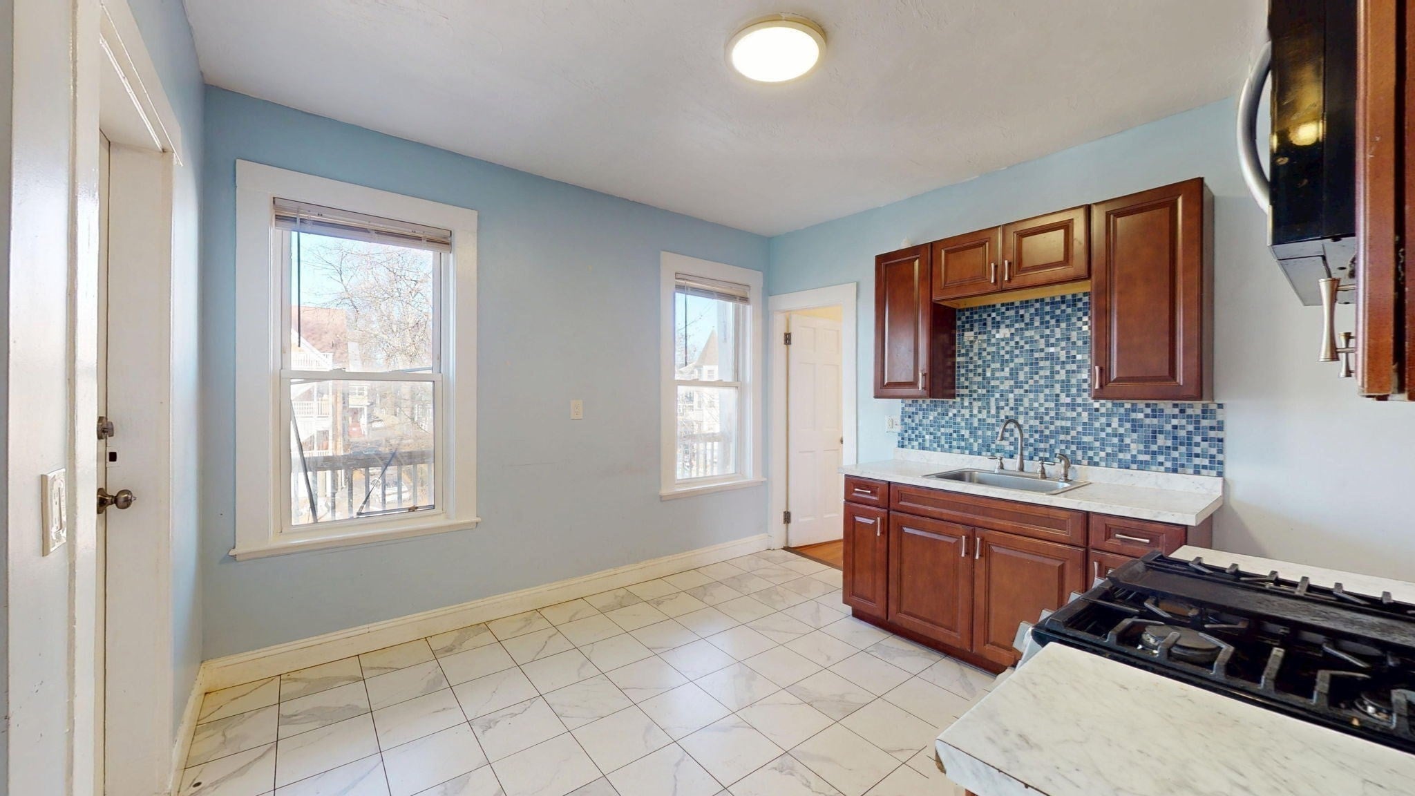 19 Nightingale St, Boston, MA, 19 Nightingale St, Boston, MA Photo #4