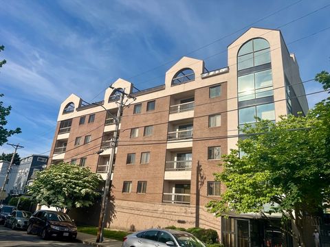24 Corey St 305 Everett MA 02149