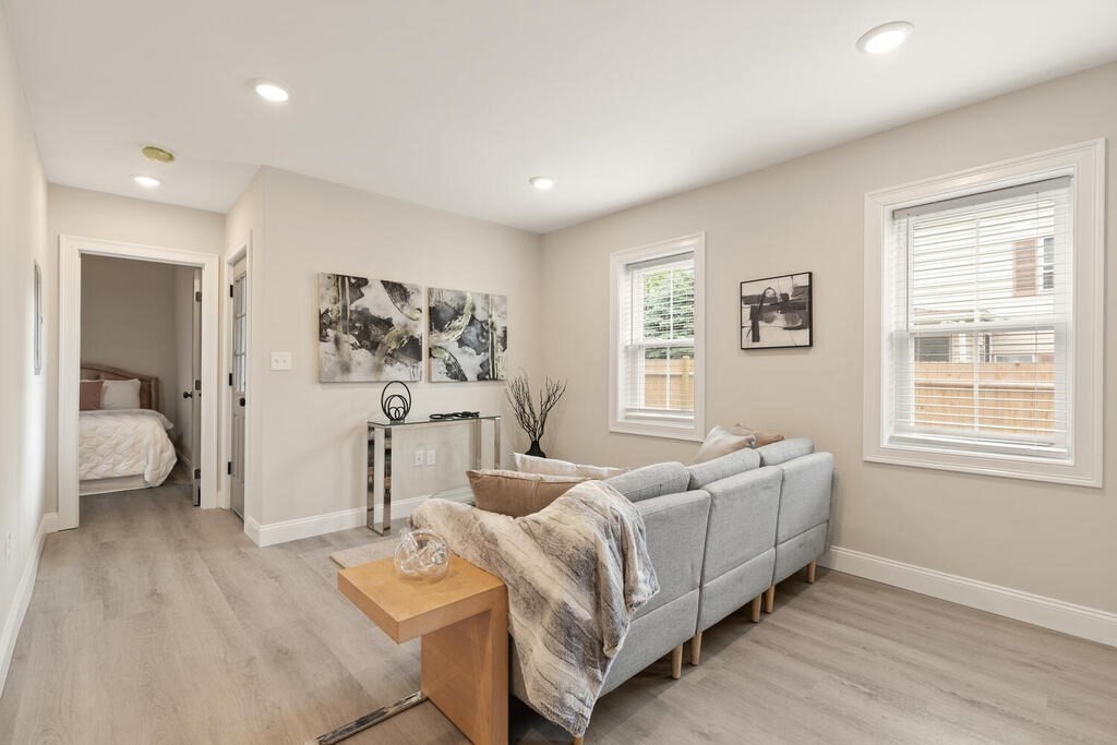 17 Webb St 1