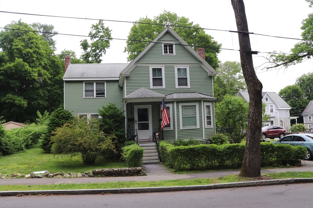 3 Moraine St