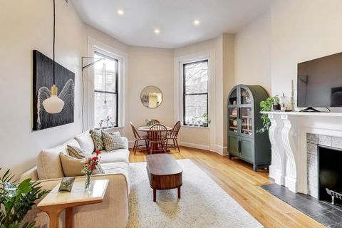 298 Commonwealth Ave 202 Boston MA 02116