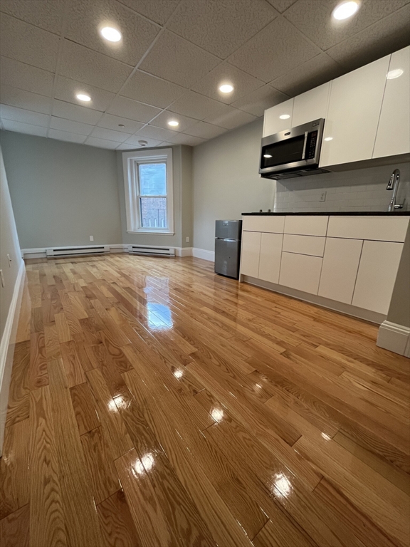 302 Newbury 13