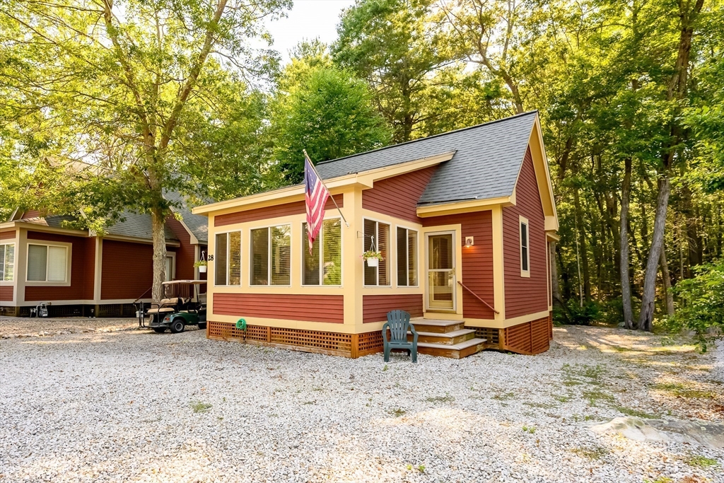 28 Whispering Pines Rd 28