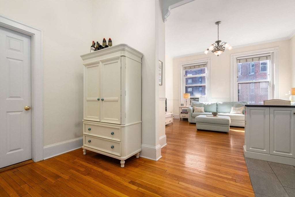 400 Marlborough St #5, Boston, MA Photo #9