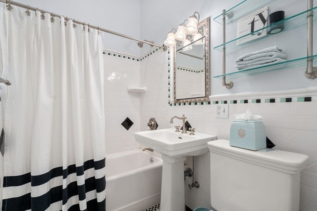 400 Marlborough St #5, Boston, MA Photo #6
