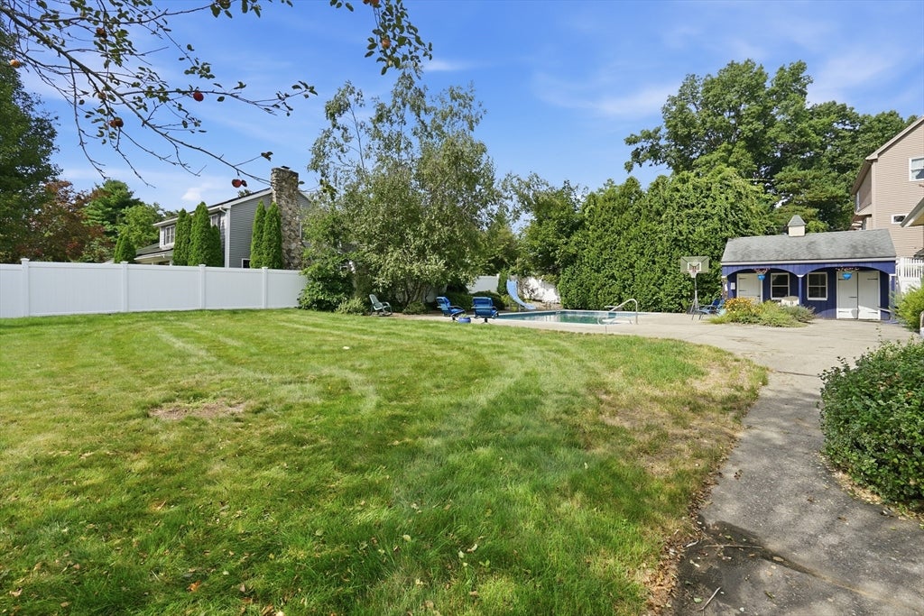 169 Sandtrap Way, Chicopee, MA Photo #41