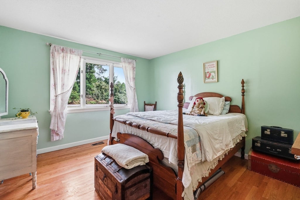 169 Sandtrap Way, Chicopee, MA Photo #23