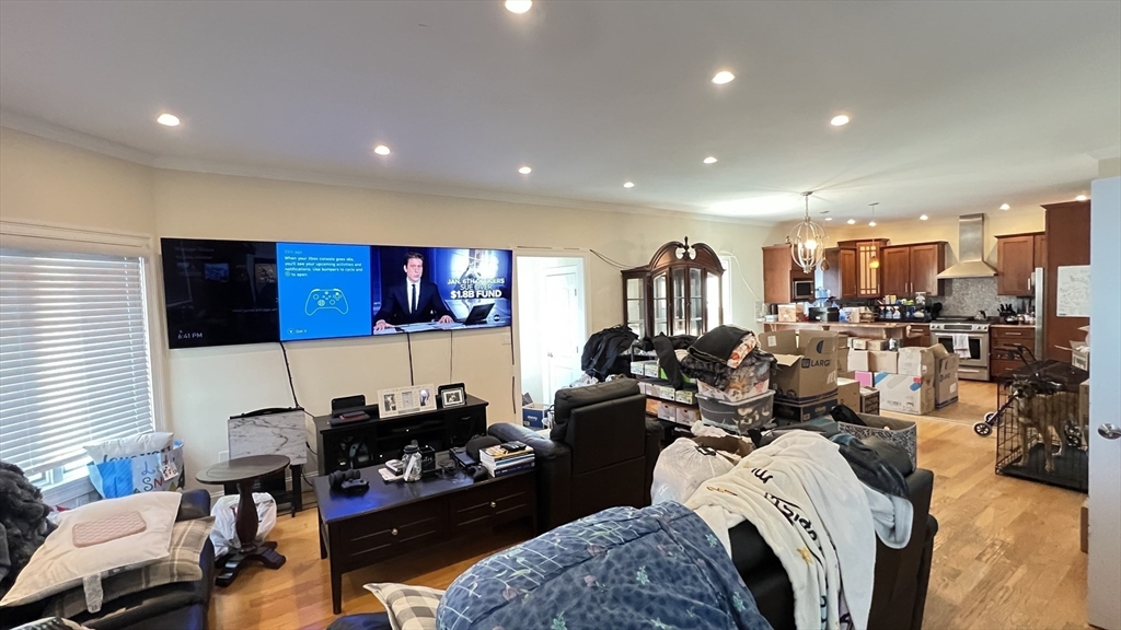 170 Cliff Ave 170