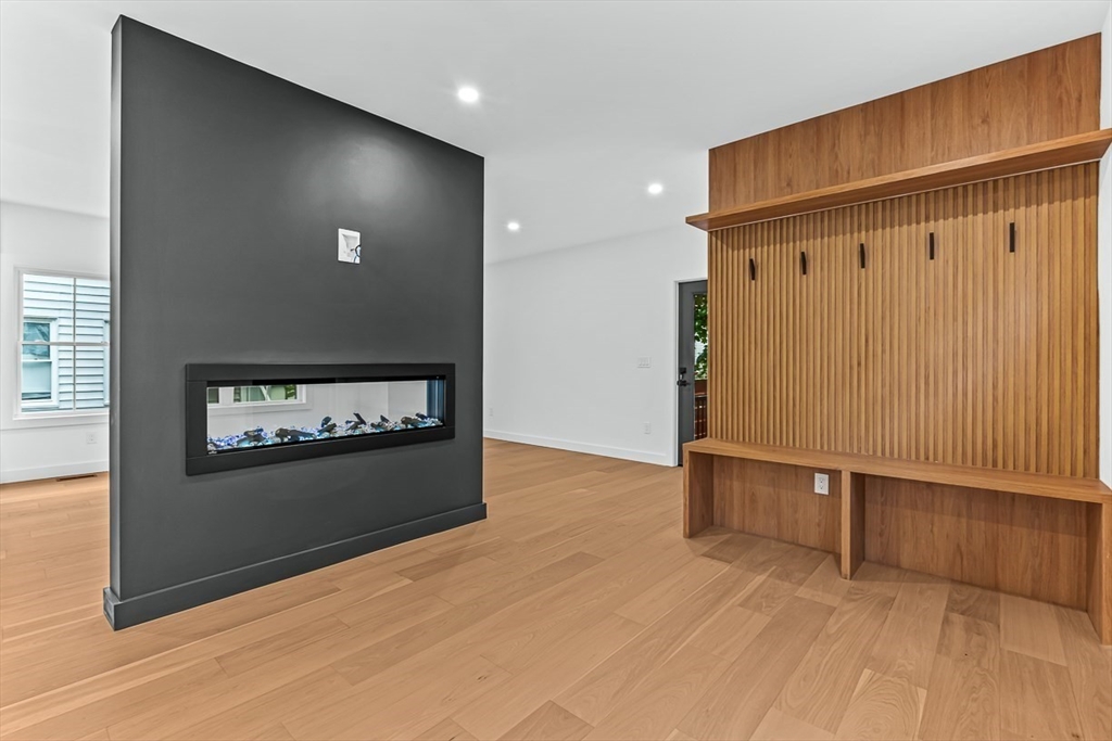 11 Bonner Ave 2