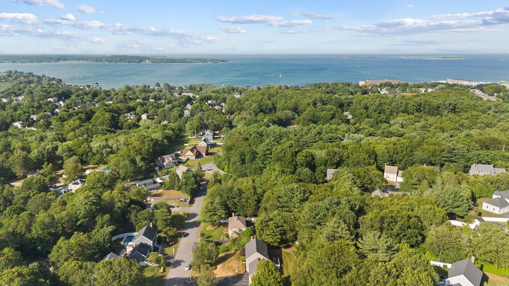 36 Bay Hill Rd