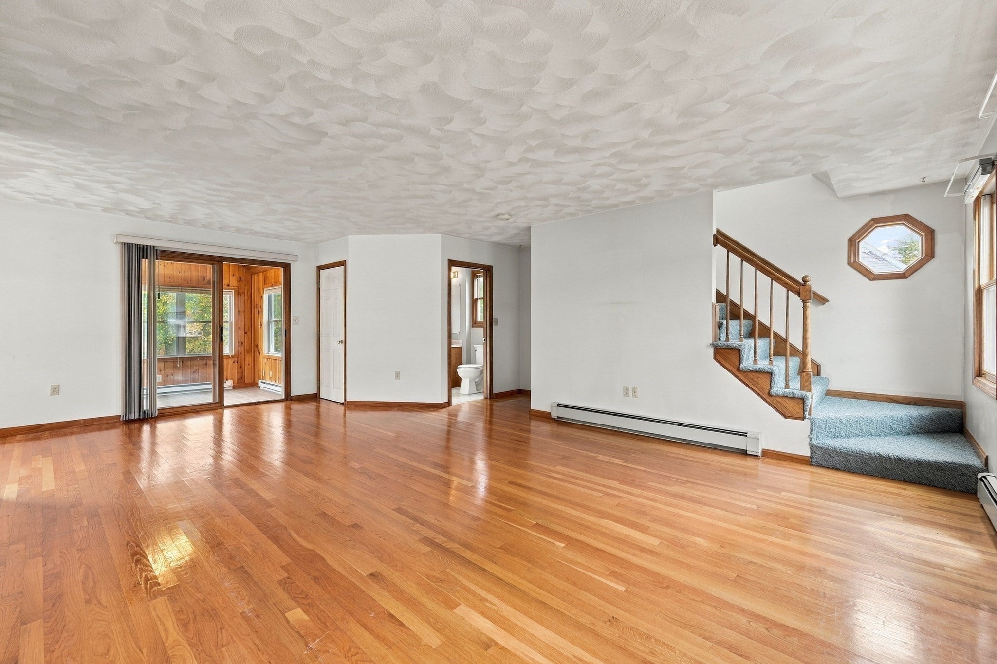 21 Bridle Rd, Billerica, MA Photo #10