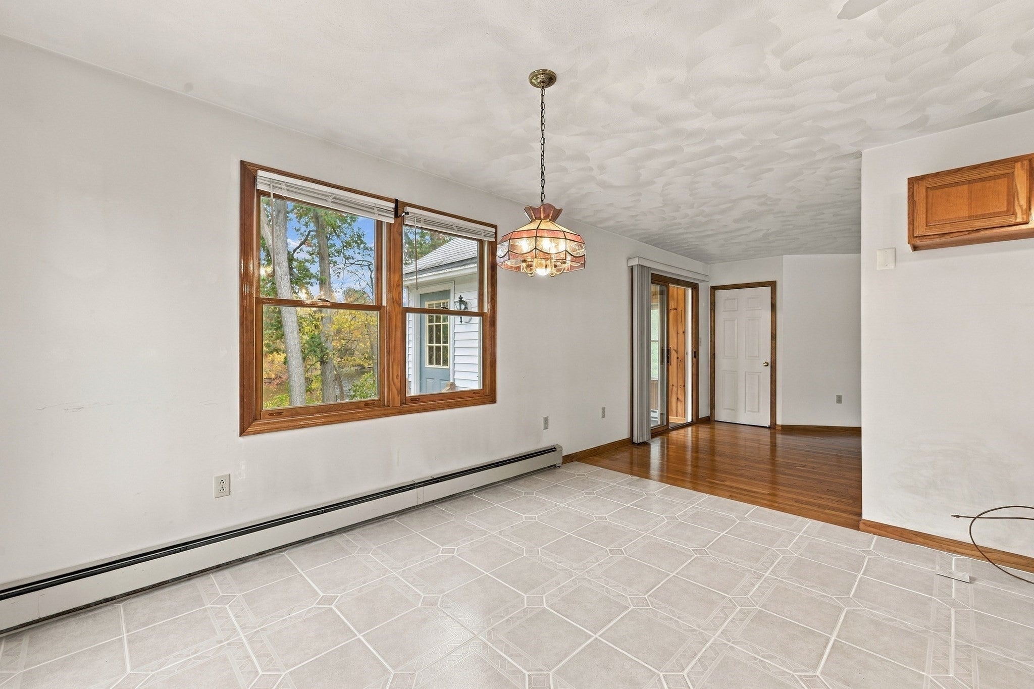 21 Bridle Rd, Billerica, MA Photo #9