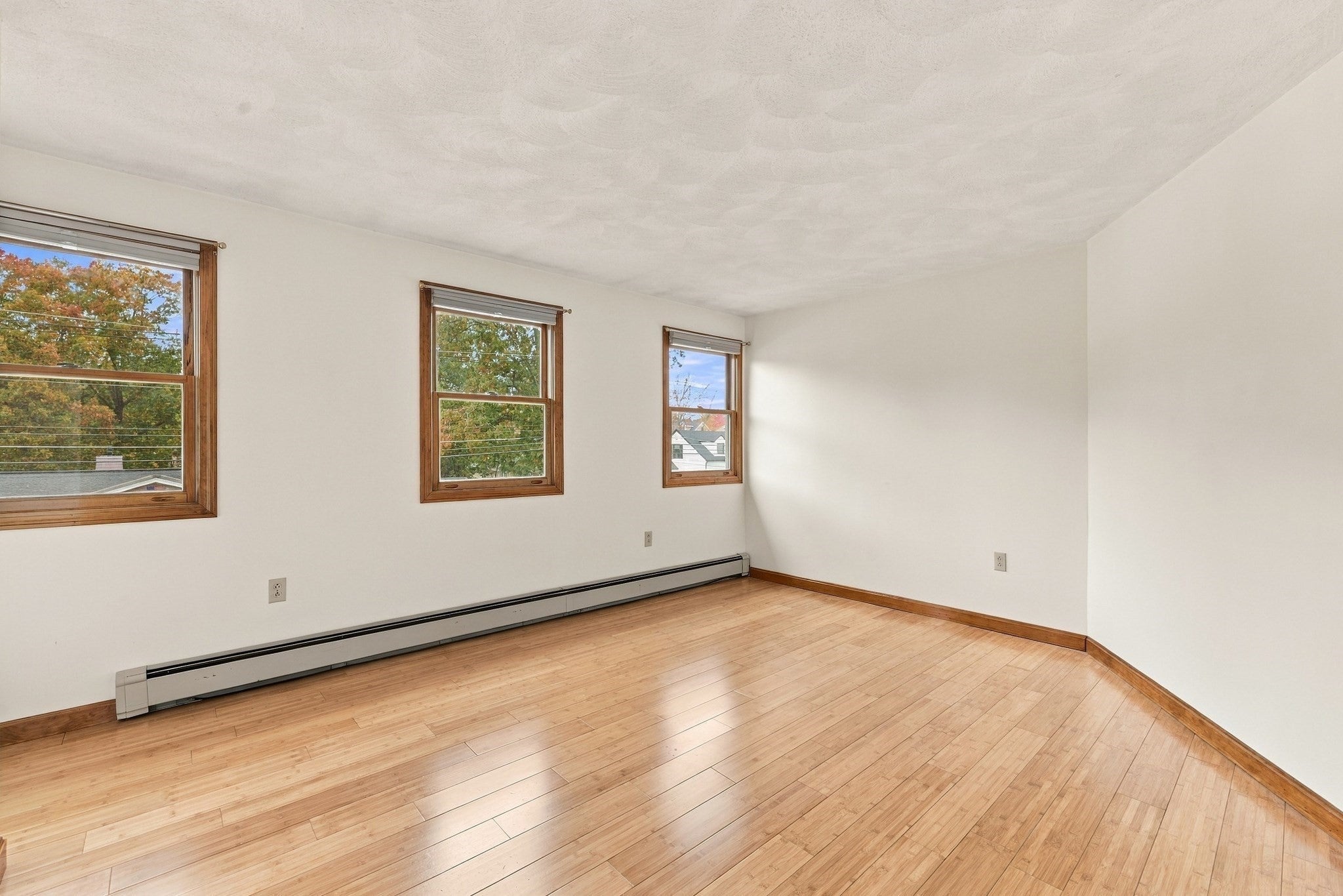 21 Bridle Rd, Billerica, MA Photo #21