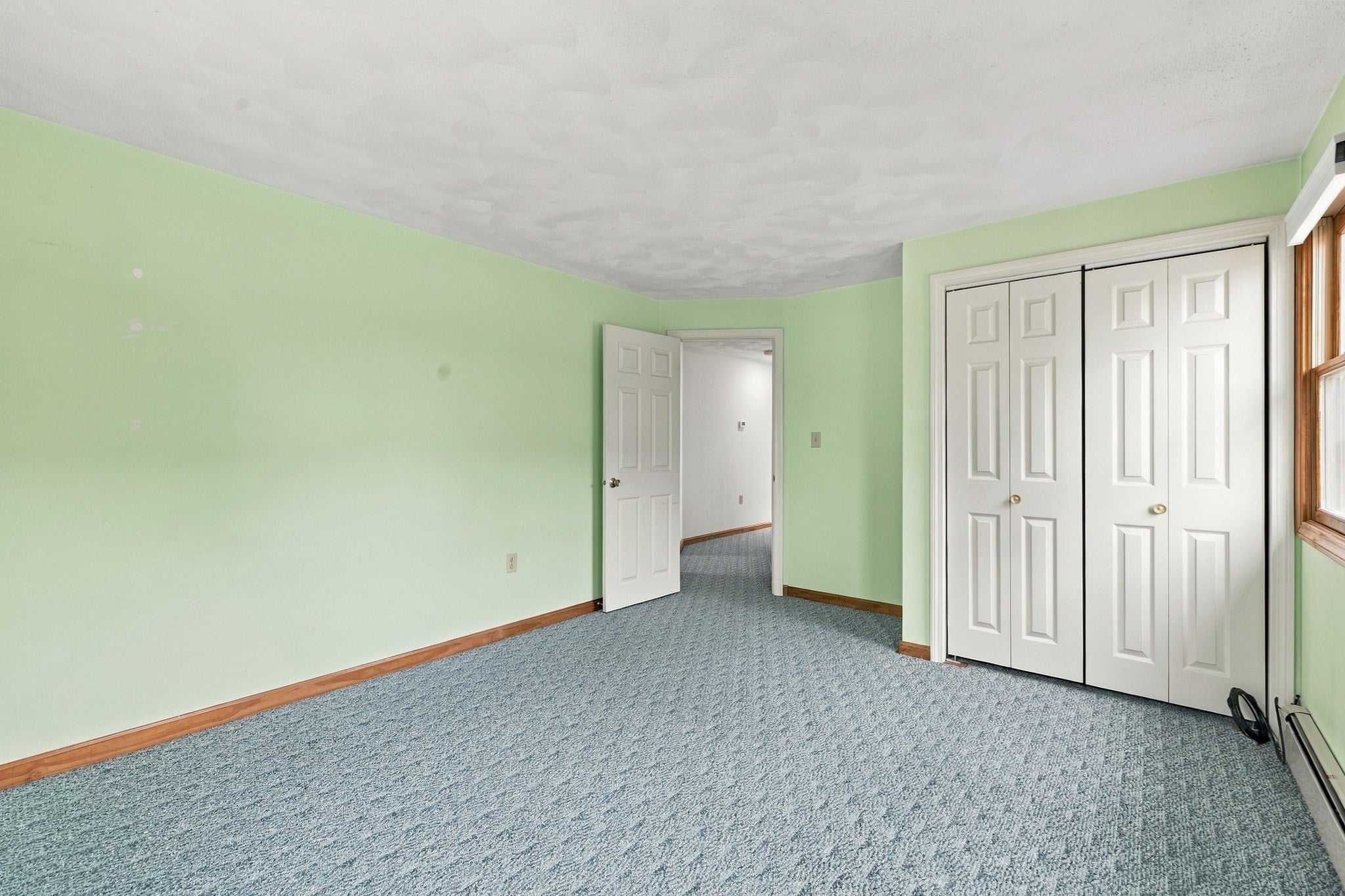 21 Bridle Rd, Billerica, MA Photo #24