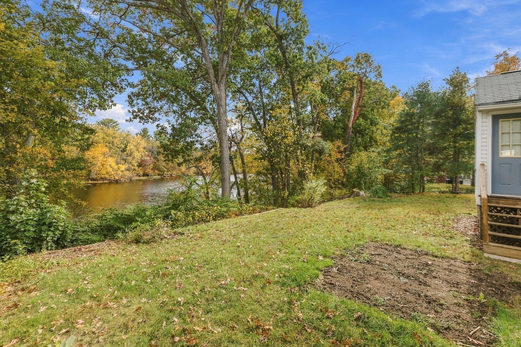 21 Bridle Rd, Billerica, MA Photo #34