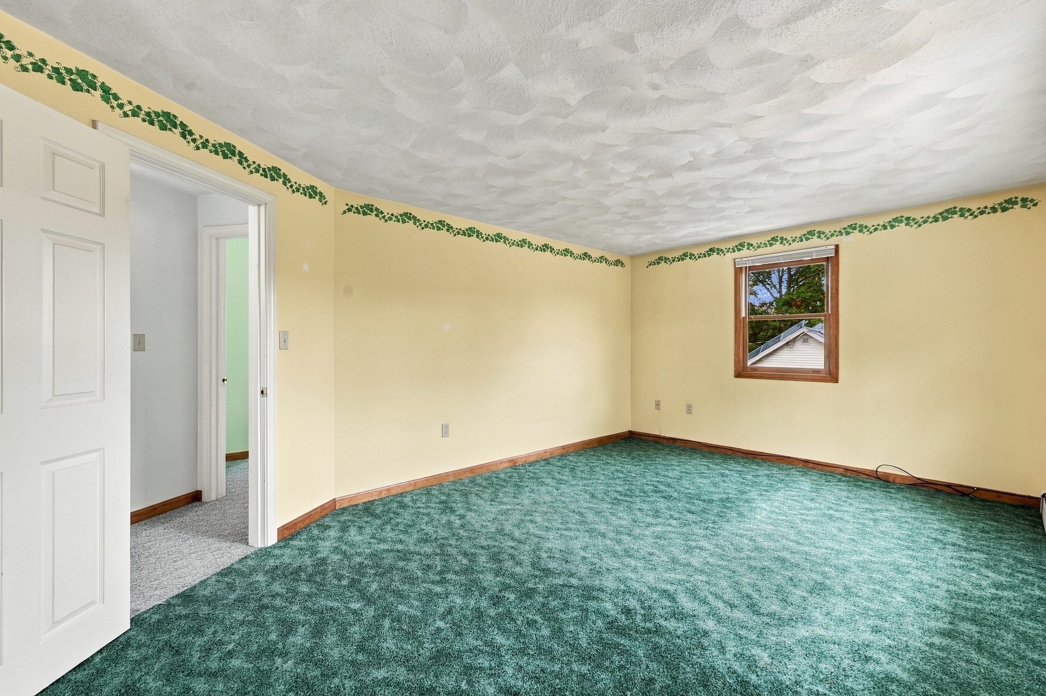 21 Bridle Rd, Billerica, MA Photo #29